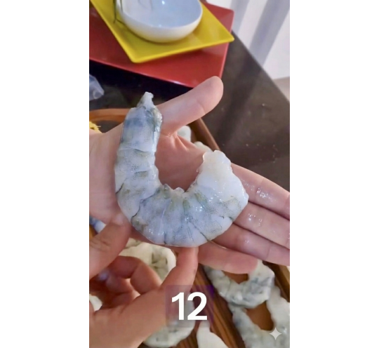 ١ك جمبرى عملاق بدون قشر ٨/١٤ حباية